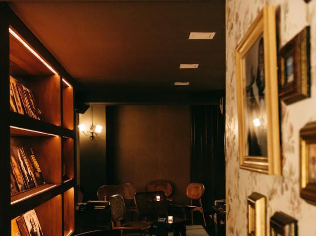 G Boutique Silom Hotel Бангкок Экстерьер фото