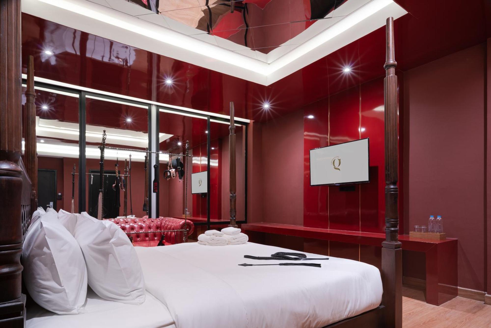 G Boutique Silom Hotel Бангкок Экстерьер фото