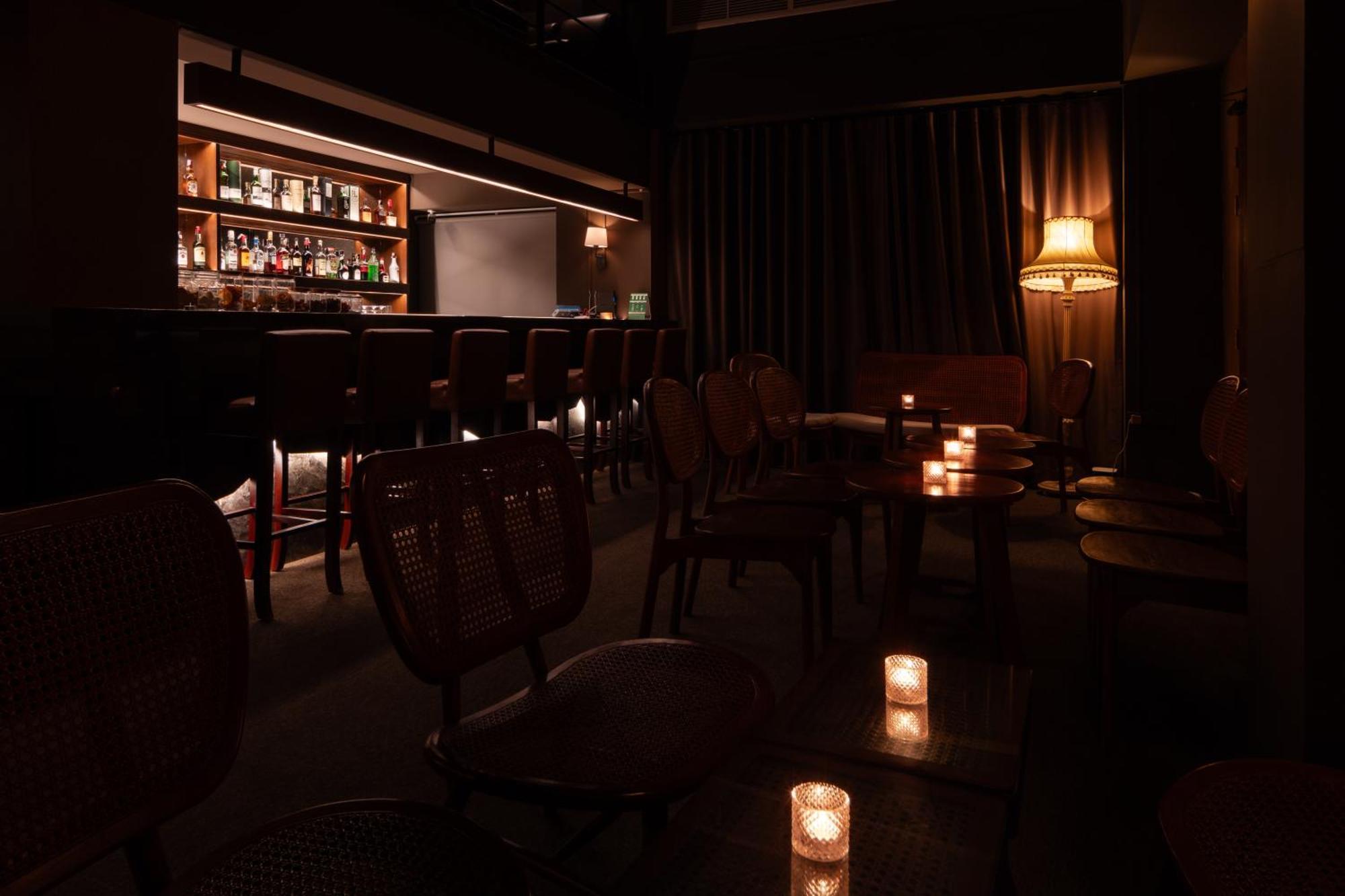 G Boutique Silom Hotel Бангкок Экстерьер фото